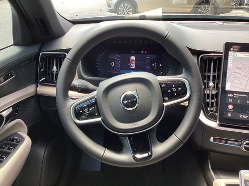 Used 2026 Volvo XC90 B6 Plus w/ Protection Package Premier AWD/4WD image 19