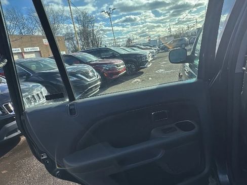 Used 2006 Honda Pilot LX image 11