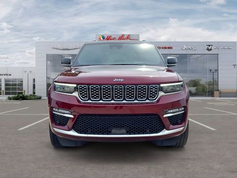 Used 2024 Jeep Grand Cherokee Summit AWD/4WD image 8