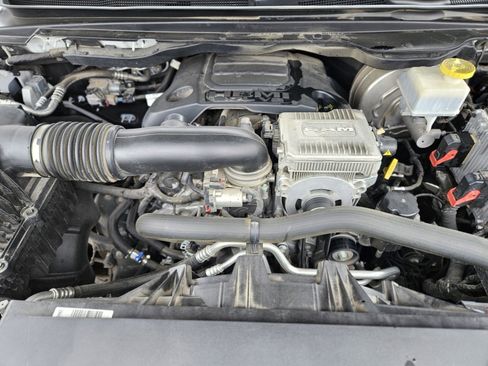 Used 2020 RAM 1500 Limited image 32