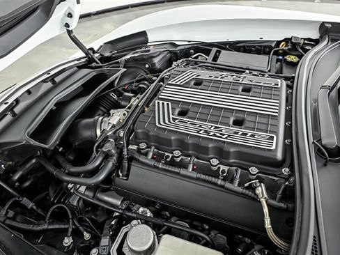 Used 2019 Chevrolet Corvette Z06 RWD image 12