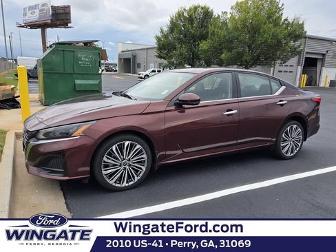 Used 2023 Nissan Altima 2.5 SL AWD/4WD image 1