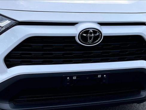 Certified 2025 Toyota RAV4 LE image 29