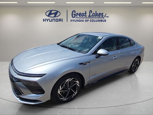 Certified 2026 Hyundai Sonata SEL AWD/4WD image 1