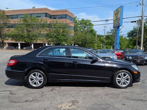 Used 2010 Mercedes-Benz E 350 4MATIC Sedan image 6