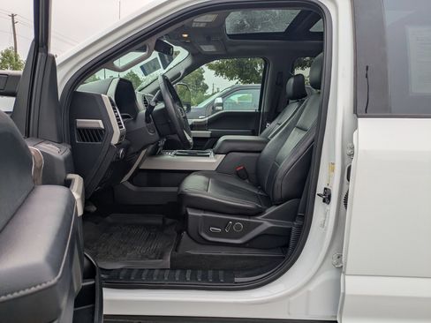 Used 2017 Ford F250 Lariat w/ Lariat Ultimate Package AWD/4WD image 13
