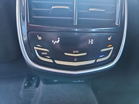 Used 2019 Cadillac XTS Premium Luxury image 20