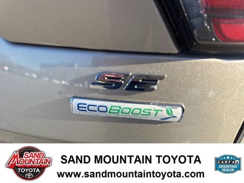 Used 2018 Ford Escape SE w/ SE Sync 3 Package image 10