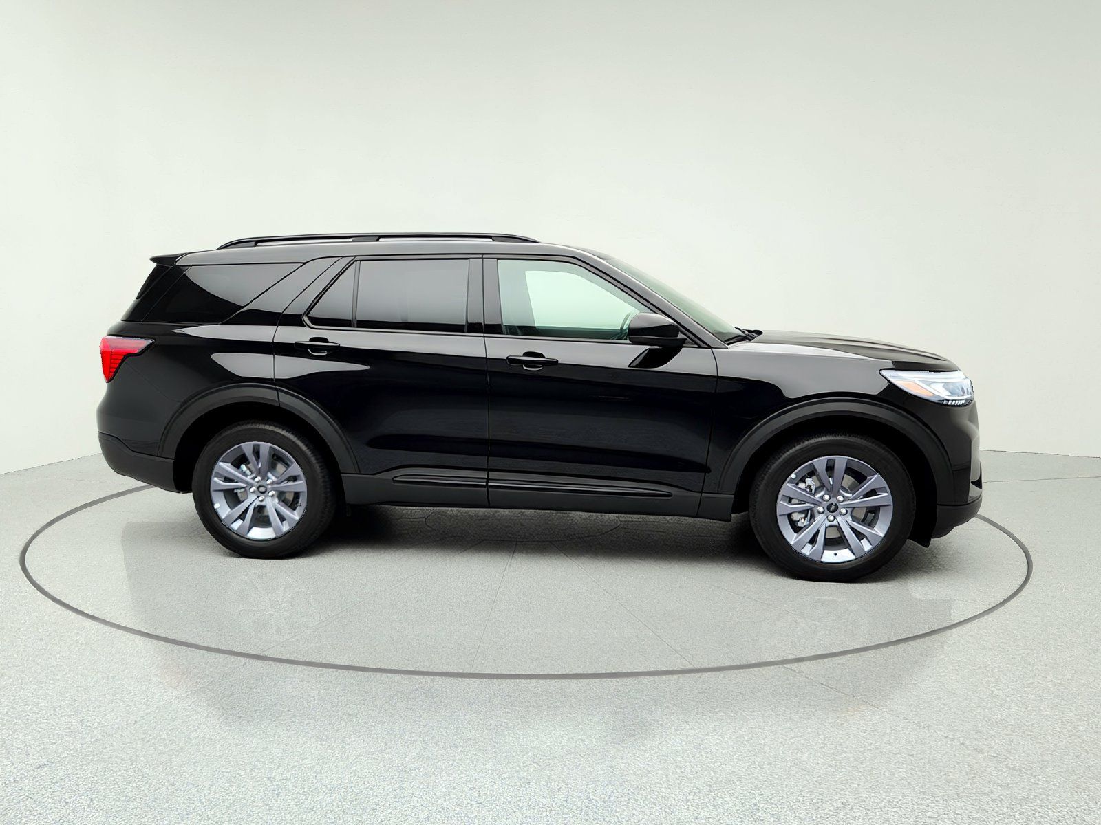 New 2026 Ford Explorer Active w/ Active Comfort Package AWD/4WD image 10