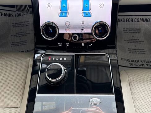 Used 2019 Land Rover Range Rover Velar R-Dynamic SE AWD/4WD image 27