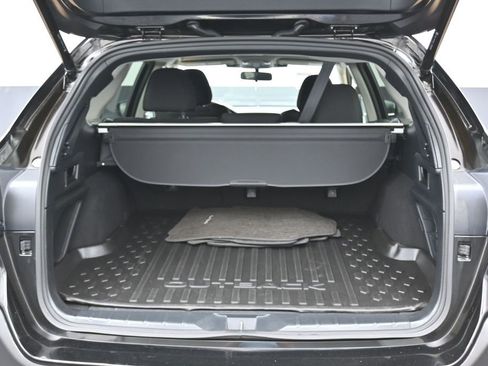 Used 2023 Subaru Outback Premium AWD/4WD image 14