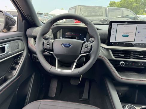New 2026 Ford Explorer ST-Line AWD/4WD image 13
