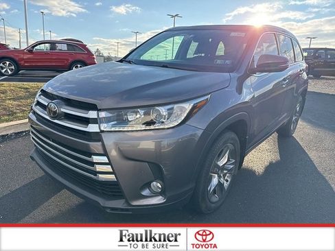 Certified 2018 Toyota Highlander Limited image 3