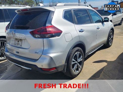 Used 2019 Nissan Rogue SV w/ Premium Package image 4