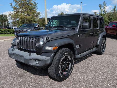 Used 2018 Jeep Wrangler Unlimited Sport S AWD/4WD image 2