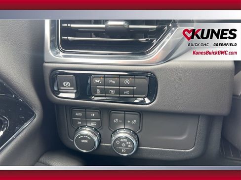 New 2026 GMC Yukon XL Denali w/ Sun & Power Step Package AWD/4WD image 22