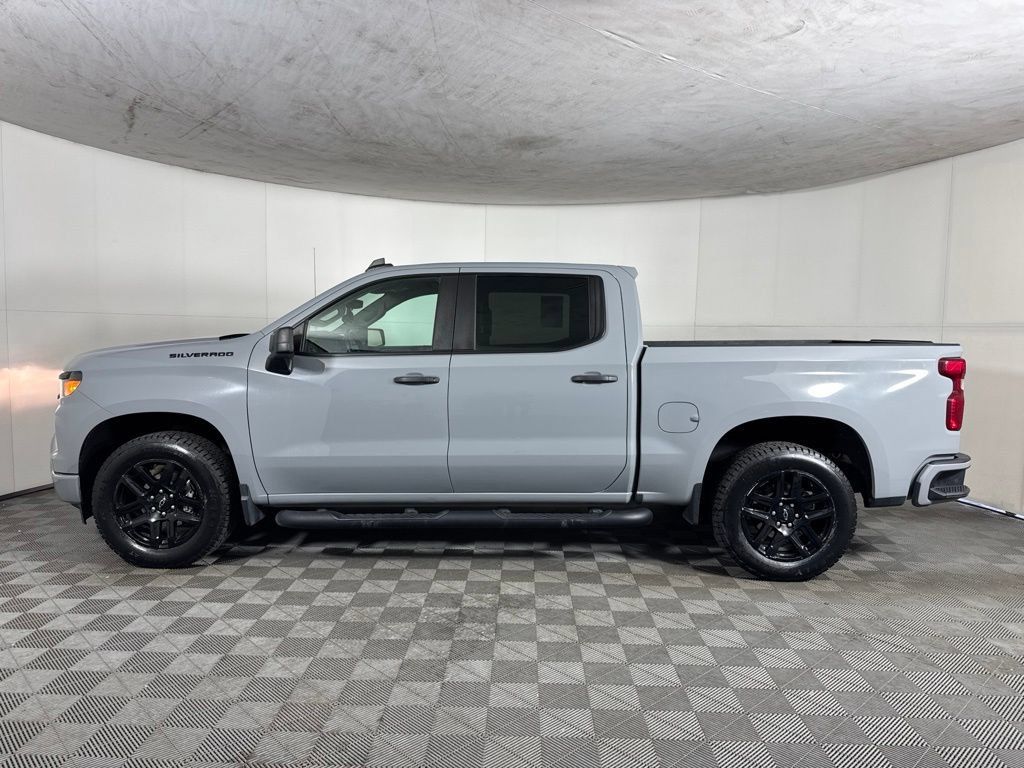 Certified 2024 Chevrolet Silverado 1500 Custom w/ Turbomax Blackout Package AWD/4WD image 13