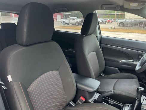 Used 2018 Mitsubishi Outlander Sport ES image 19