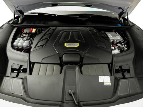 Used 2022 Porsche Cayenne Turbo S AWD/4WD image 61
