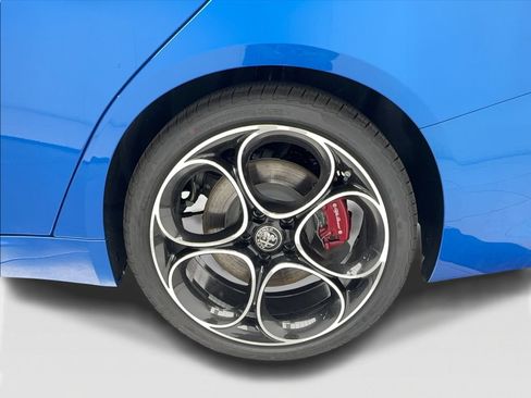 New 2026 Alfa Romeo Giulia w/ Driving Assist Package RWD image 12