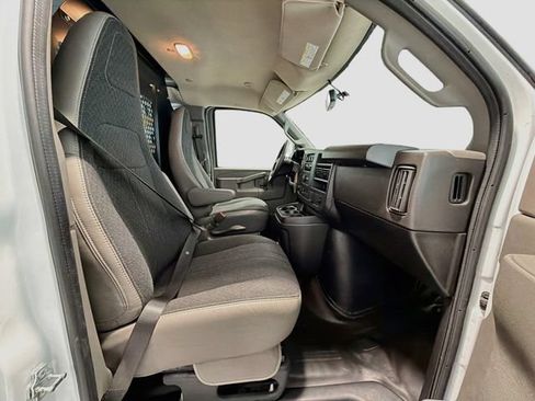 Used 2025 GMC Savana 2500 w/ Driver Convenience Package RWD image 20