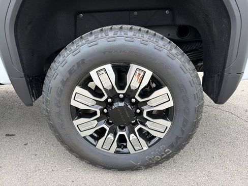New 2026 GMC Sierra 2500 Denali w/ Denali Reserve Package AWD/4WD image 26