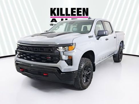 Used 2024 Chevrolet Silverado 1500 Custom Trail Boss w/ LPO, Dark Essentials Package image 3