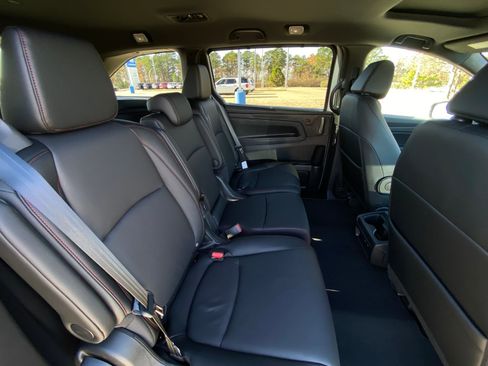 Used 2025 Honda Odyssey Sport-L image 26