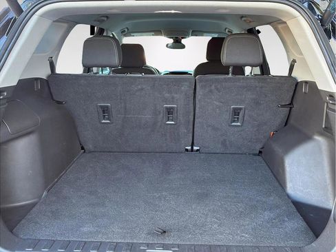 Used 2022 GMC Terrain SLE w/ Driver Convenience Package FWD image 29