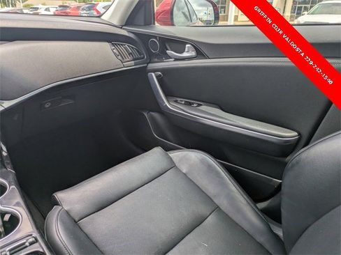 Used 2019 Kia Stinger Base image 17