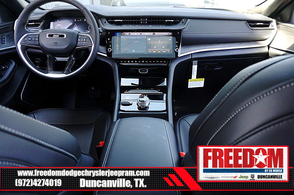 New 2026 Jeep Grand Cherokee Limited w/ Limited Altitude Package AWD/4WD image 11