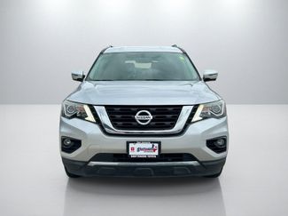 Used 2019 Nissan Pathfinder SL video 2