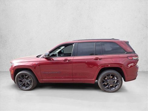 Used 2024 Jeep Grand Cherokee Limited 4xe AWD/4WD image 2