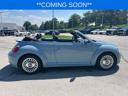 Used 2014 Volkswagen Beetle 2.5 FWD image 12