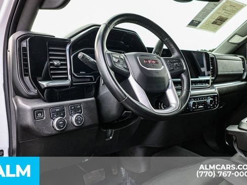Used 2025 GMC Sierra 1500 SLT AWD/4WD image 27