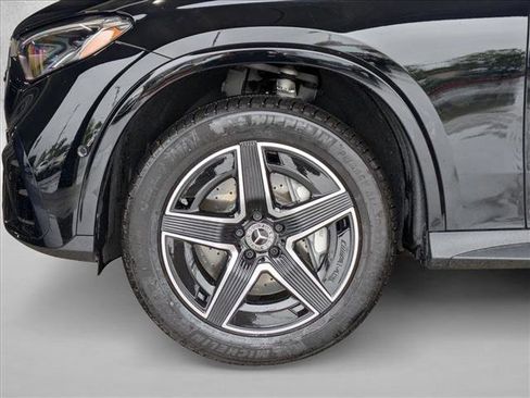 Certified 2025 Mercedes-Benz GLC 300 image 24
