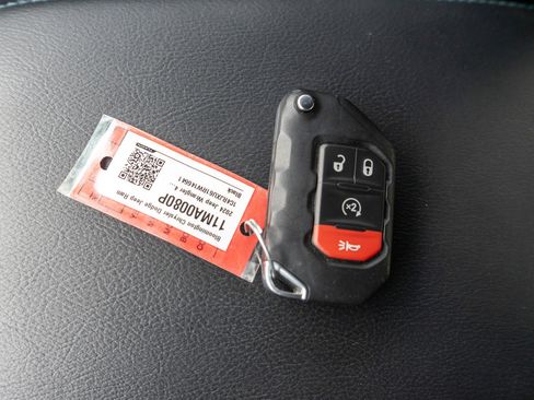 Used 2024 Jeep Wrangler High Altitude AWD/4WD image 33