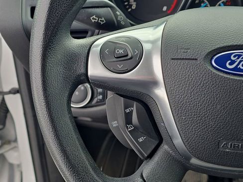 Used 2015 Ford Escape SE image 18