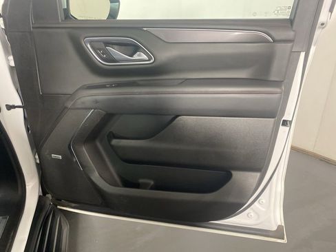 Used 2021 Chevrolet Tahoe RST w/ Luxury Package image 32