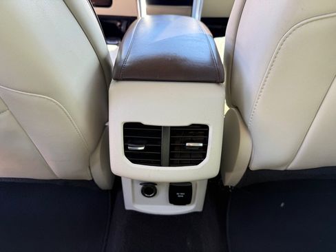 Used 2018 Ford Fusion Energi Platinum FWD image 23