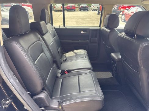 Used 2018 Ford Flex SE FWD image 16