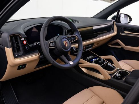 New 2026 Porsche Cayenne AWD/4WD image 4