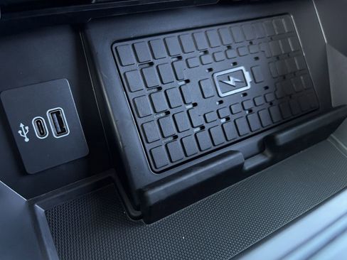 New 2025 Ford F150 Platinum w/ Equipment Group 702A High image 54