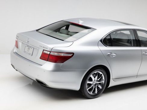 Used 2007 Lexus LS 460 L image 27