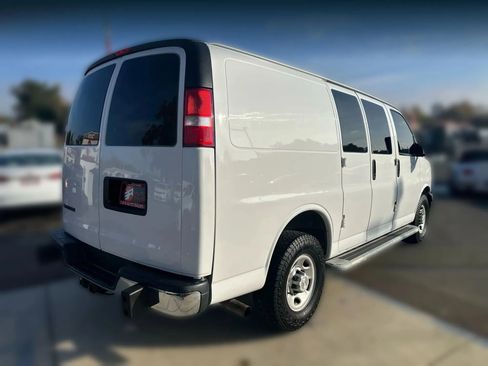 Used 2019 Chevrolet Express 2500 w/ Driver Convenience Package image 6