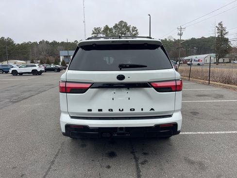 Used 2024 Toyota Sequoia Platinum image 10