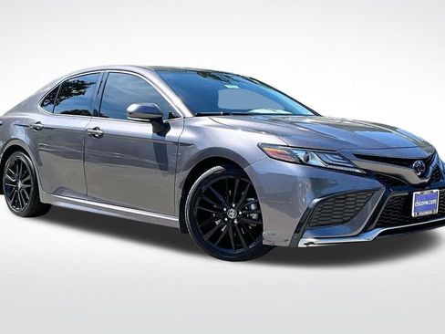Used 2023 Toyota Camry XSE FWD image 12