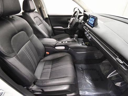 Certified 2024 Honda HR-V EX-L image 18