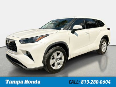 Used 2022 Toyota Highlander LE
