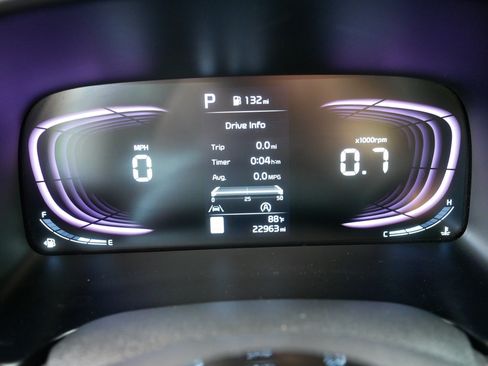 Certified 2025 Kia Soul EX FWD image 21